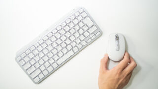 miniなのはサイズだけ。機能モリモリな「MX KEYS mini」＆「MX