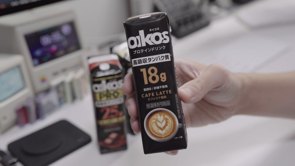 オイコスのプロテインドリンク カフェラテ風味